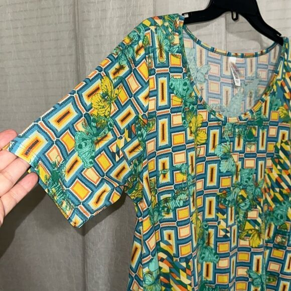 LuLaRoe L Green Blue Orange Yellow Gold Simply Comfortable Short Sleeve Tunic - Picture 5 of 7